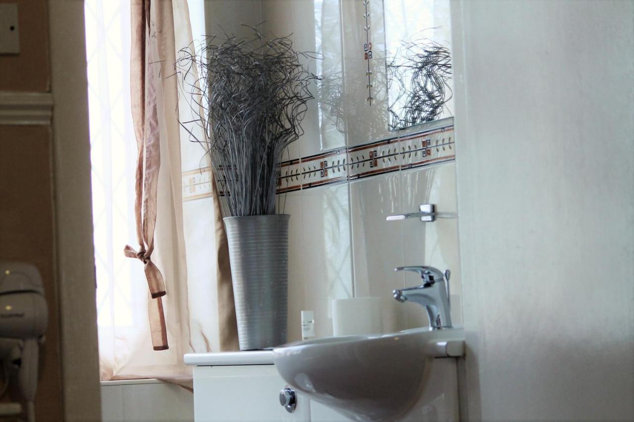 Fairway Hotel Bathgate Kültér fotó